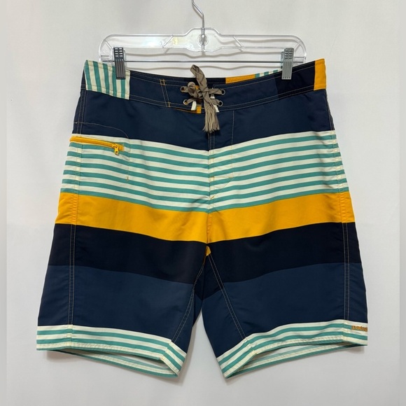 Patagonia Wavefarer Board Shorts Mens Size 34 Fitz Striped Swim Trunks - Picture 1 of 14